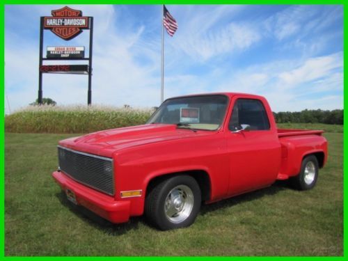 84 chevy c10 regular cab, extra clean 350 v8