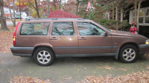 1999 volvo v70 x/c awd wagon 4-door 2.4l