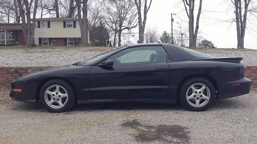 1996 pontiac firebird trans am coupe 2-door 5.7l t-top