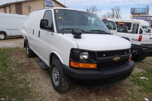 Chevy express 2500 cargo van quigley 4x4 awd  v8 auto 1 owner