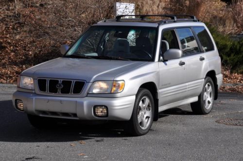 2001 subaru forester s wagon 4-door 2.5l awd no reserve 5 speed manual low miles