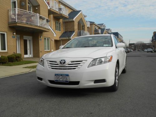 2009 toyota camry le sedan 4-door 2.4l