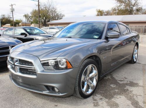 5.7l hemi v8 power seat 8.4 uconnect bluetooth rear spoiler 20in rims alpine