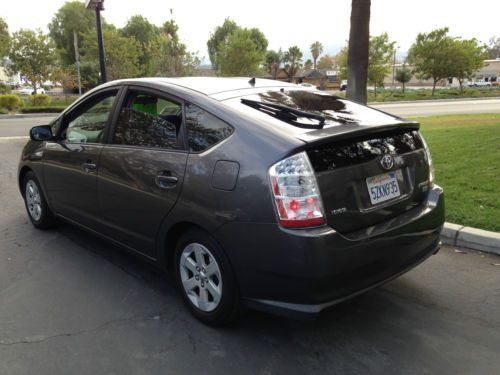 2007 toyota prius ** 121xxx miles ** gas saver **