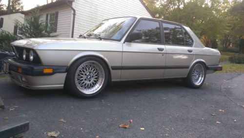 Bmw e28 m5 clone