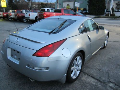 2003 Nissan 350Z Touring Coupe 2-Door 3.5L, image 3
