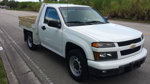 2011 chevrolet colorado flatbed pickup truck