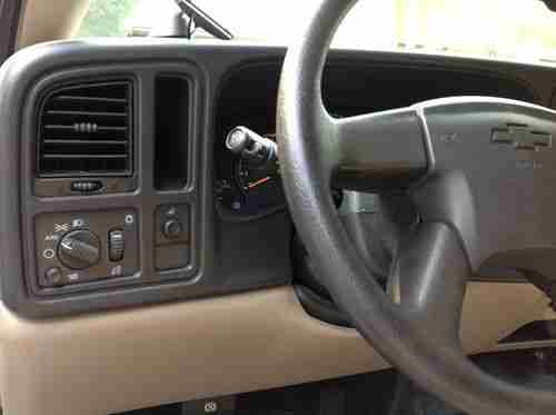 2005 Chevrolet Silverado 2500 HD Base Crew Cab Pickup 4-Door 8.1L, image 10
