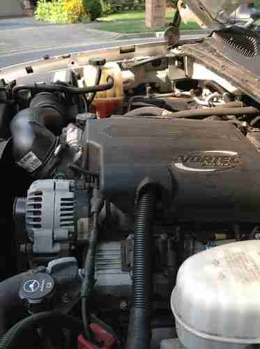 2005 Chevrolet Silverado 2500 HD Base Crew Cab Pickup 4-Door 8.1L, image 15