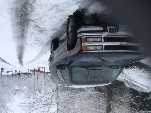 No reserve  &#039;98 chevy k2500 diesel suburban.both engine &amp; trans replaced !