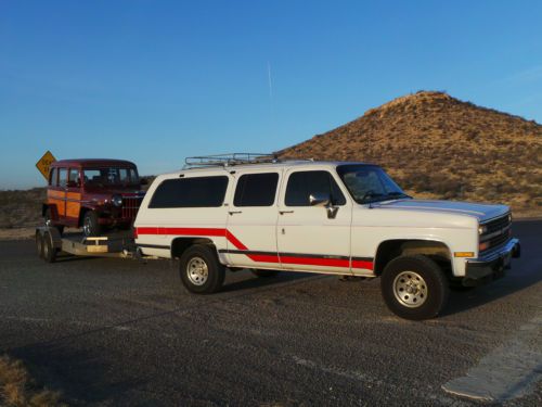 1991 CHEVY SUBURBAN 4X4, 1500 OWNED BY A SMALL TOWN FIRE DEPT.  WELL MAINTAINED, image 4