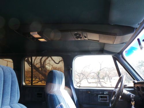 1991 CHEVY SUBURBAN 4X4, 1500 OWNED BY A SMALL TOWN FIRE DEPT.  WELL MAINTAINED, image 10