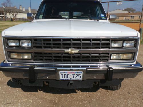 1991 CHEVY SUBURBAN 4X4, 1500 OWNED BY A SMALL TOWN FIRE DEPT.  WELL MAINTAINED, image 13