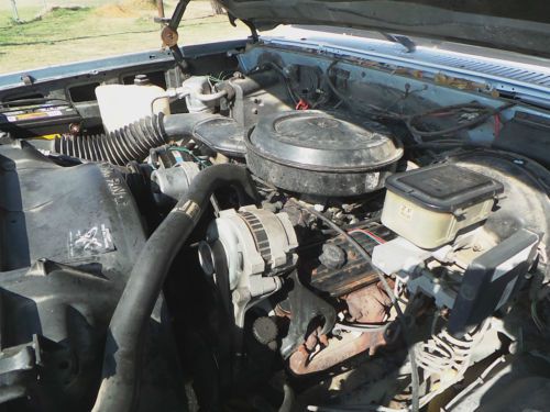 1991 CHEVY SUBURBAN 4X4, 1500 OWNED BY A SMALL TOWN FIRE DEPT.  WELL MAINTAINED, image 16