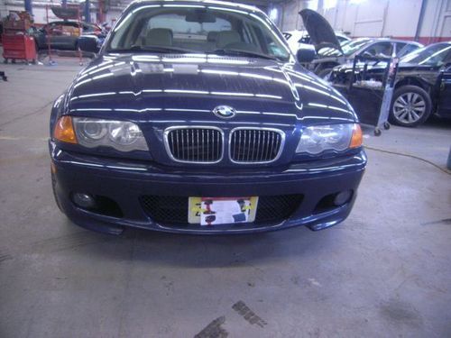 2001 bmw 330xi base sedan 4-door 3.0l