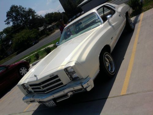 Monte carlo 76 lowrider, white gold pearl with pearl white ostrich interior/gold