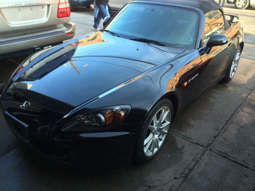 2005 honda s2000 base convertible 2-door 2.2l