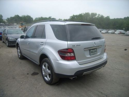 Good condition mercedes benz ml 350 low mile new tires