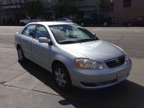 2005 toyota corolla le sedan 4-door low mileage silver