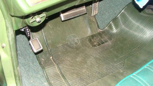 1972 Chrysler Town & Country Station Wagon Rust Free!, image 11