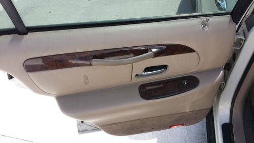 Lincoln Town Car, image 3