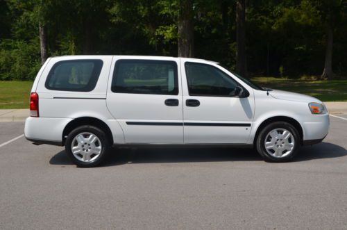 2008 chevrolet uplander extened cargo van no accidents one owner