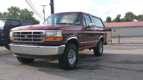 1996 ford bronco xlt sport utility 2-door 5.0l