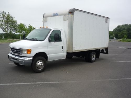 2003 ford e-450 super duty custom cutaway van 2-door 7.3l