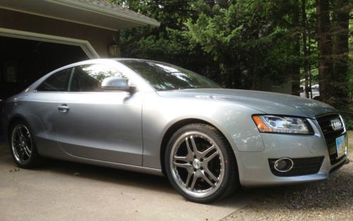 2009 audi a5 quattro base coupe 2-door 3.2l