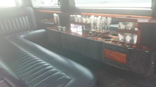 2003 Lincoln Town Car Executive Limousine Dabryan 120" Limo, image 6