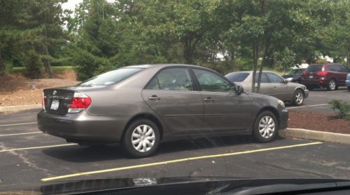 2005 toyota camry le sedan 4-door 2.4l