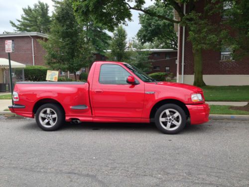 2002 ford f150 svt lightning mint