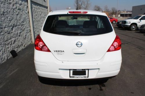 2011 nissan versa 1.8 s