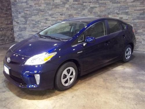 2014 toyota prius three