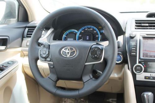 2014 toyota camry hybrid xle