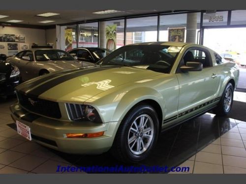 2005 Ford Mustang V6 Deluxe, US $9,995.00, image 9