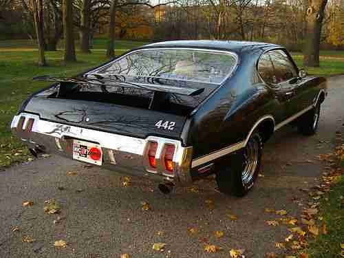 1970 Oldsmobile W-30, 4 speed, Numbers Matching, documented, Original miles, image 3