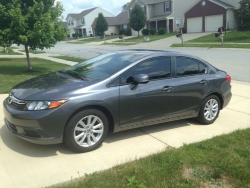 2012 honda civic ex-l: 20,987 miles, heated seats, bluetooth, leather