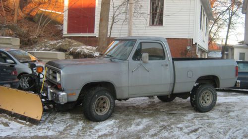 Real strong 4x4 with plow lot of cash went in to this truck. 360 727 auto