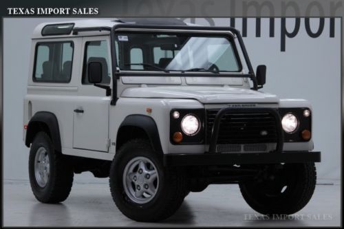 1997 defender d90 hardtop only 55k miles 4-rear jump seats,we finance