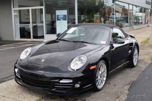 Deviated stitching heated ventilated comfort satellite crest aluminum clear