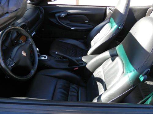 2003 Porsche 911 Carrera 4 Convertible 2-Door 3.6L, image 3