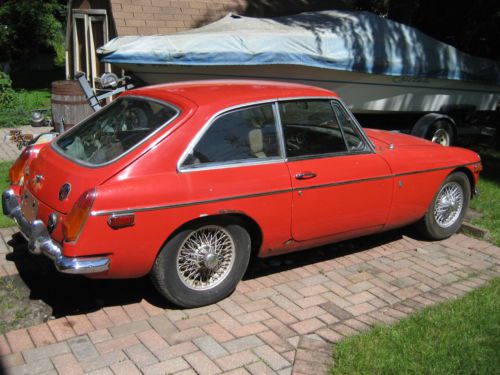 1972 mg b gt, rolling chassis complete w/wire wheels, engine and transmission