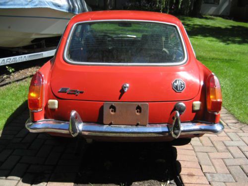 1972 MG B GT, Rolling Chassis complete w/Wire wheels, Engine and Transmission, image 5