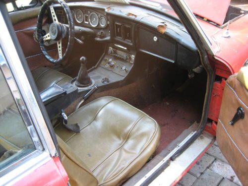 1972 MG B GT, Rolling Chassis complete w/Wire wheels, Engine and Transmission, image 13