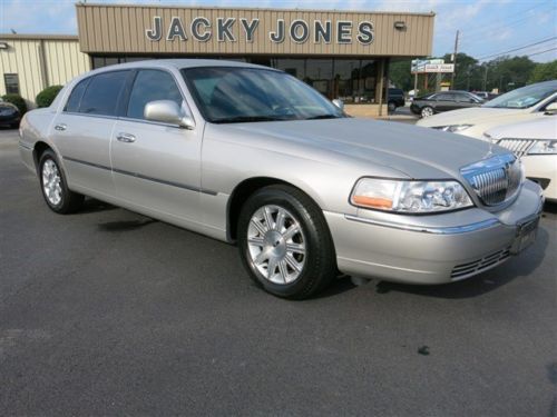 Signature l 6 inch longer version heated leather rear seat amenities navigation