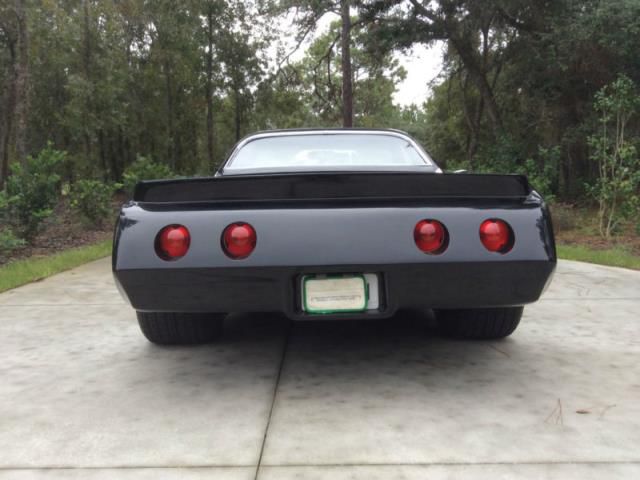 Chevrolet corvette convertible