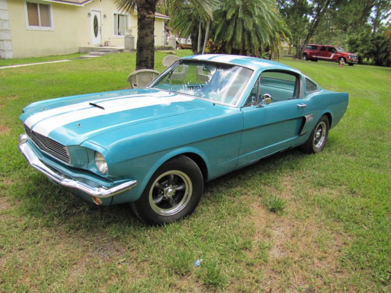 1966 ford mustang