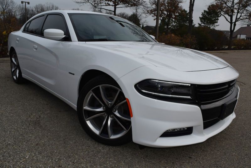 2016 dodge charger rt sedan 4-door