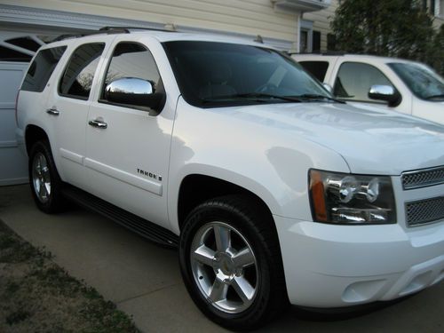 Chevrolet tahoe 2008 ls trim with ltz wheels